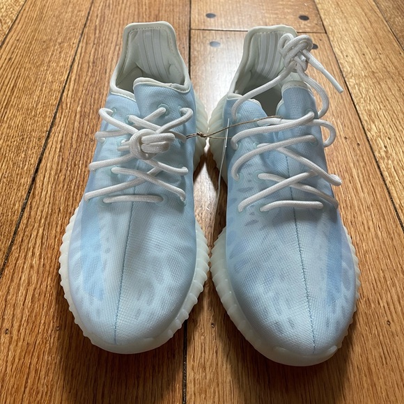 yeezy 350 v2 ice
